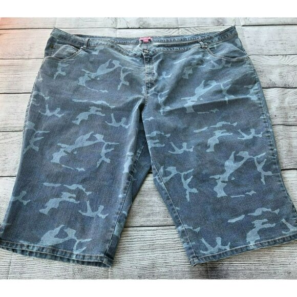 Woman Within Size 38 WP Camo blue Denim Jean Shorts with pockets Plus Size - Picture 1 of 10